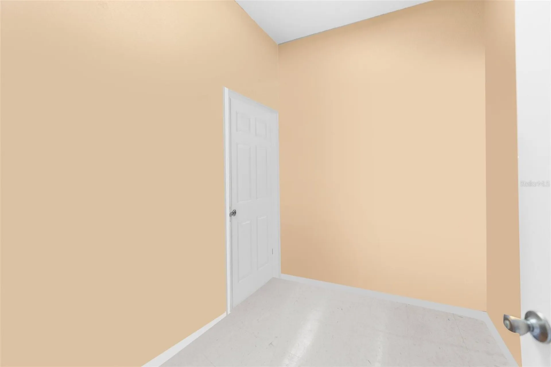 7044 Commercial Way Weeki Wachee FL 34613