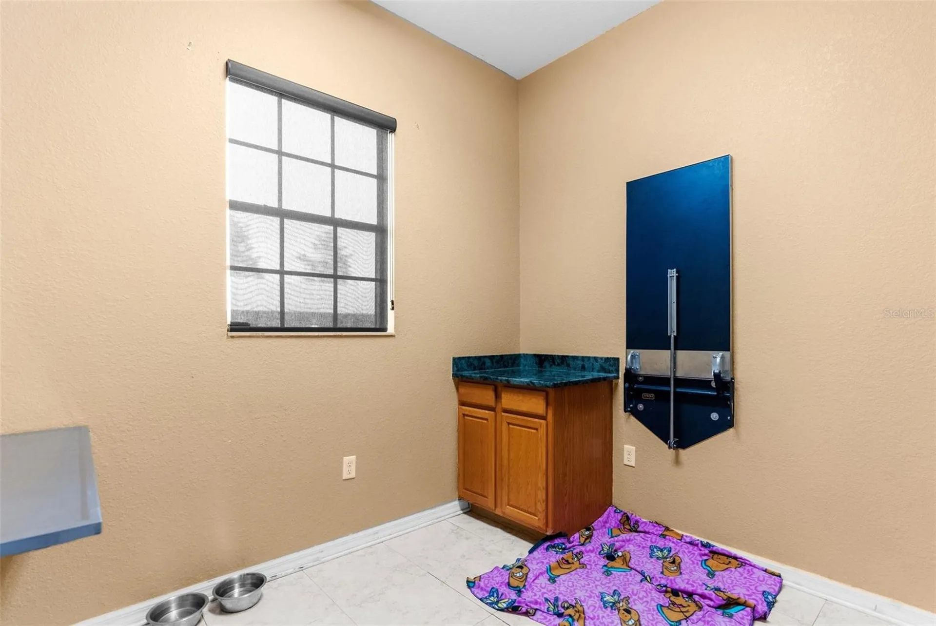 7044 Commercial Way Weeki Wachee FL 34613