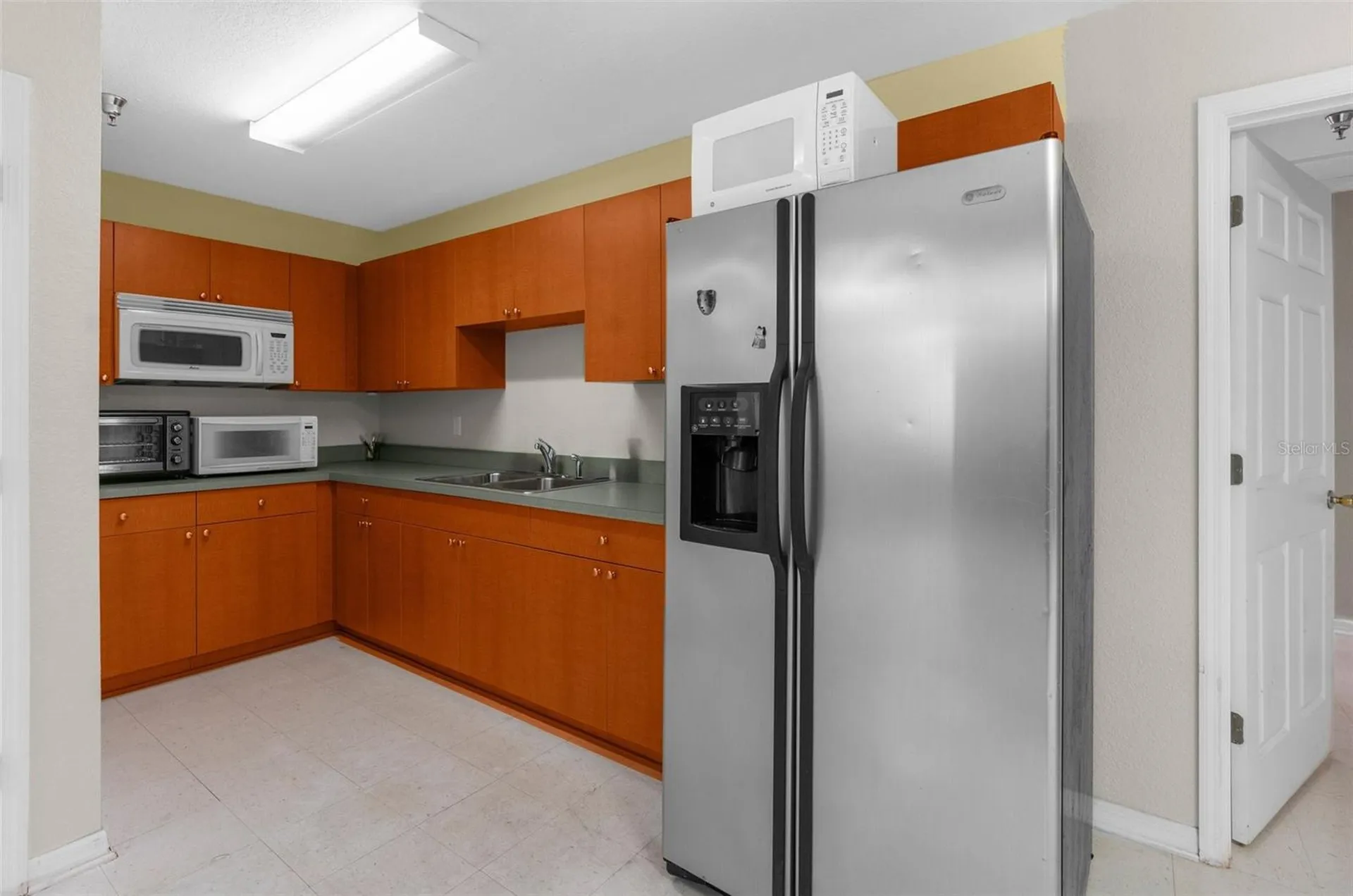 7044 Commercial Way Weeki Wachee FL 34613