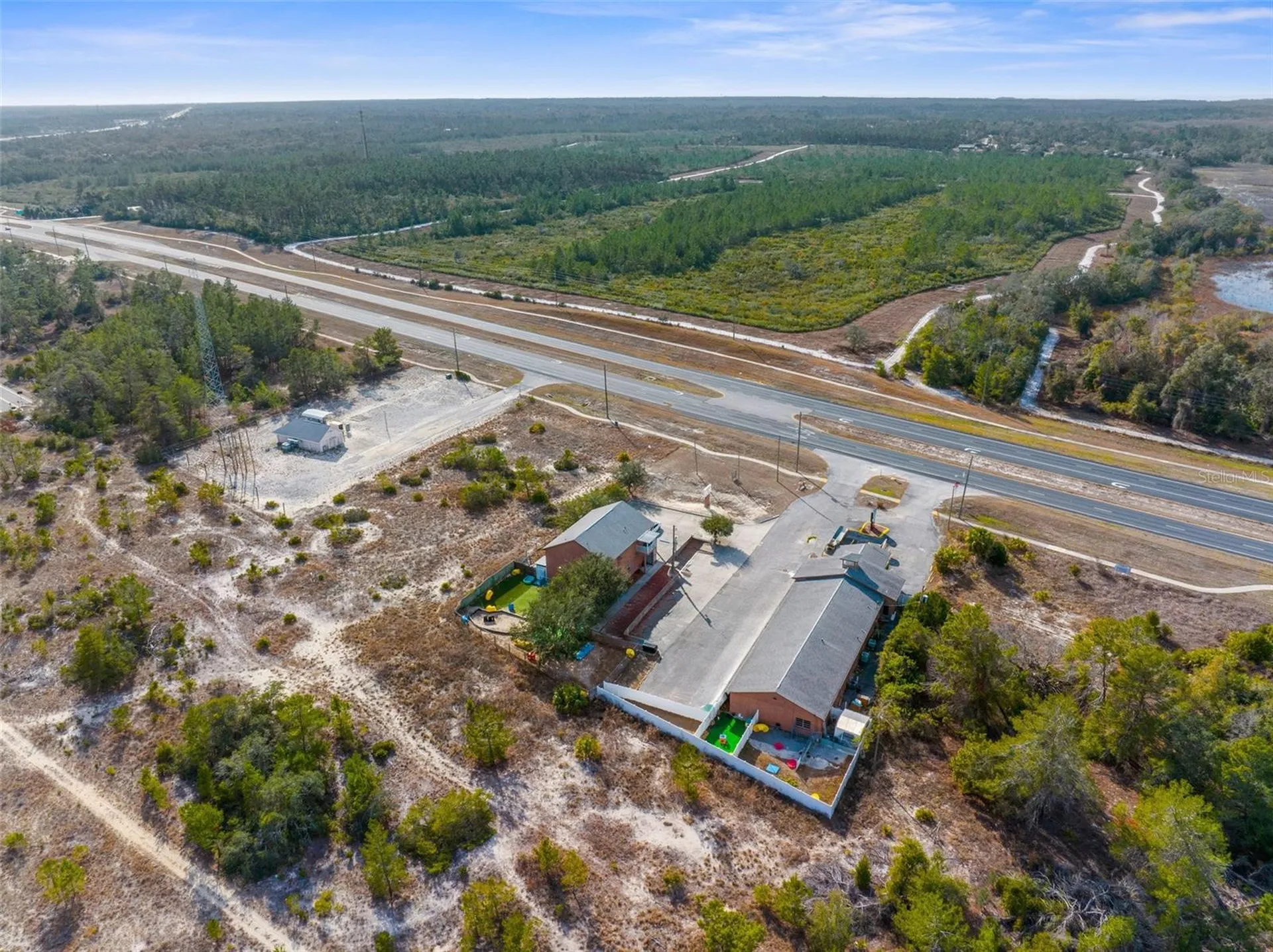 7044 Commercial Way Weeki Wachee FL 34613