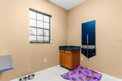 7044 Commercial Way Weeki Wachee FL 34613