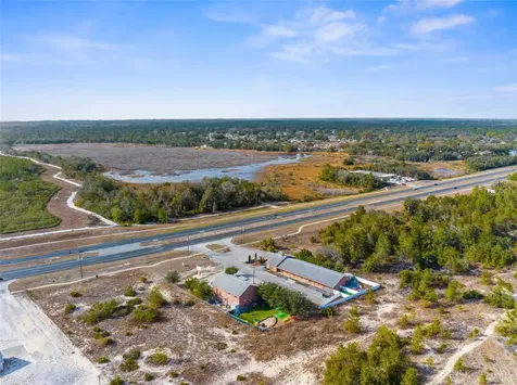 7044 Commercial Way Weeki Wachee FL 34613
