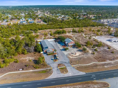 7044 Commercial Way Weeki Wachee FL 34613