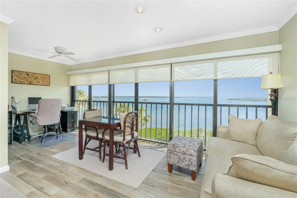 1591 Beach Road Englewood FL 34223