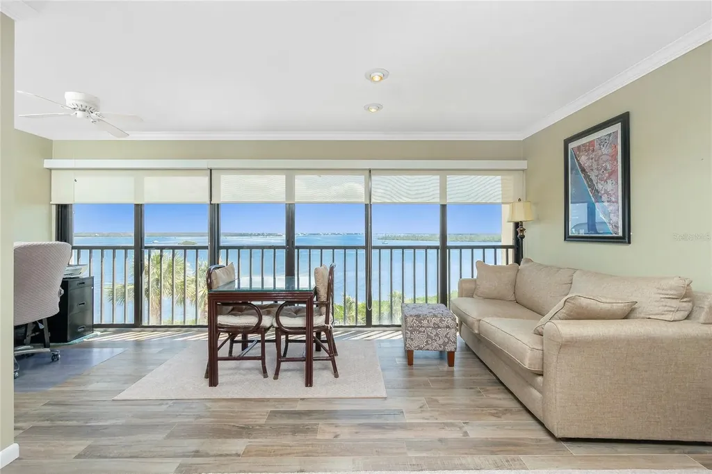 1591 Beach Road Englewood FL 34223