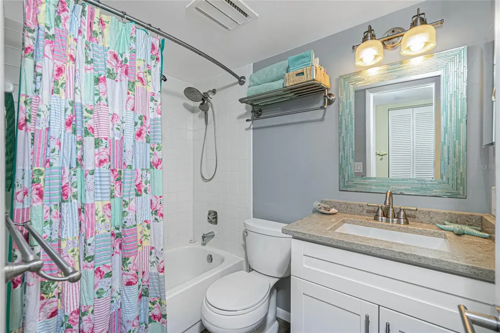 1591 Beach Road Englewood FL 34223