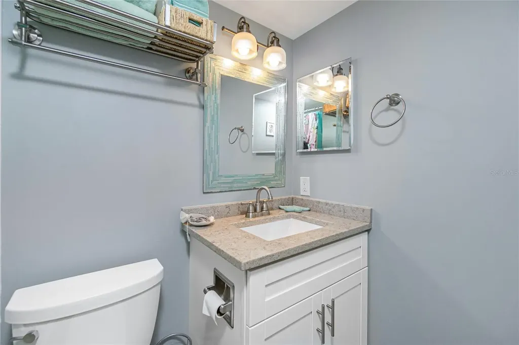 1591 Beach Road Englewood FL 34223