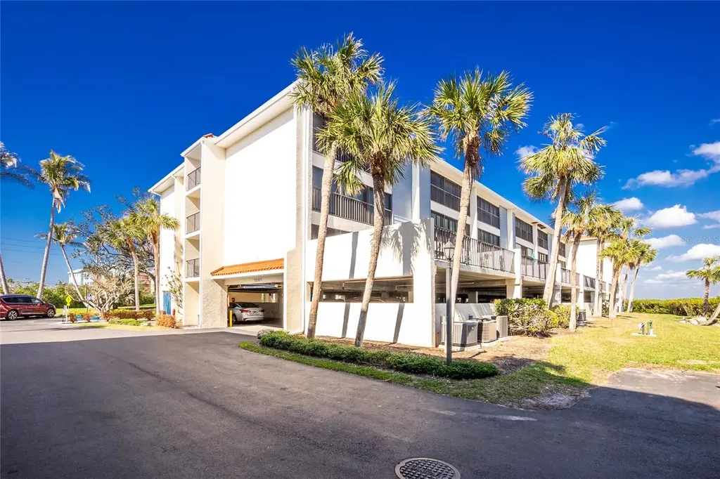 1591 Beach Road Englewood FL 34223