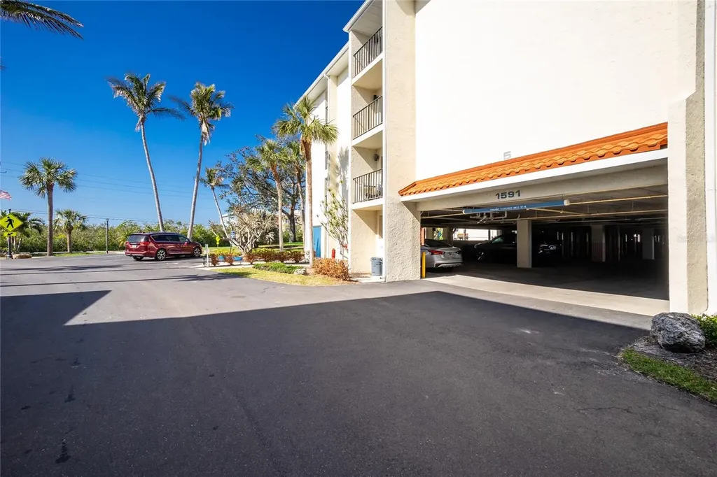 1591 Beach Road Englewood FL 34223