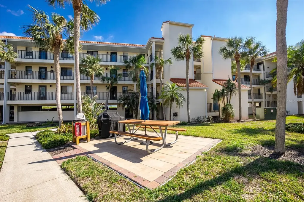 1591 Beach Road Englewood FL 34223