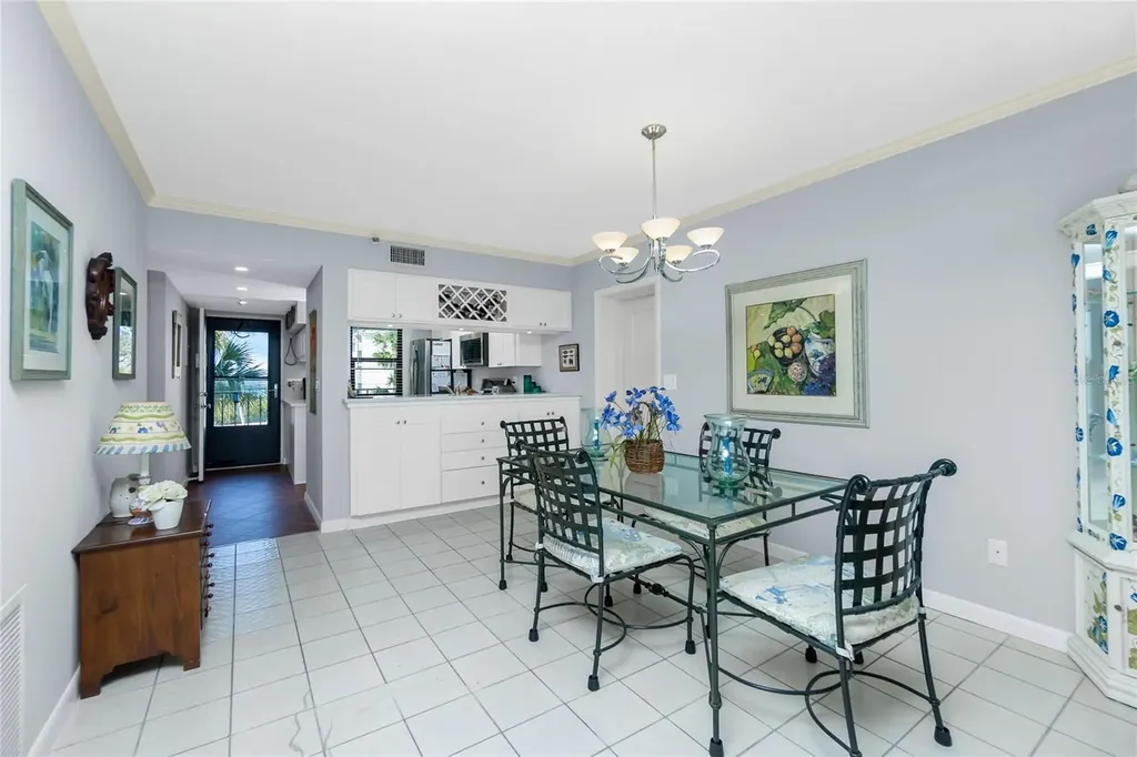 1651 Beach Road Englewood FL 34223