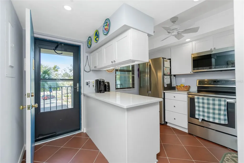 1651 Beach Road Englewood FL 34223