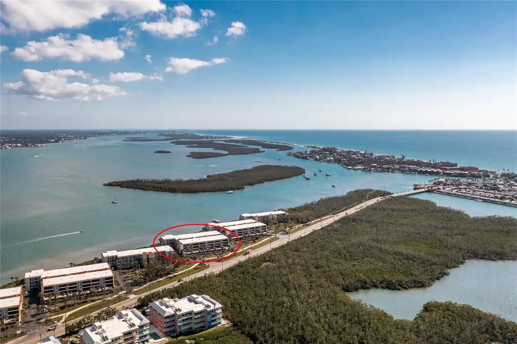 1651 Beach Road Englewood FL 34223