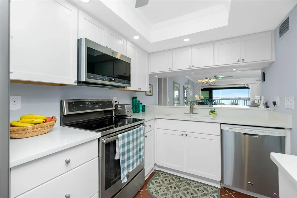 1651 Beach Road Englewood FL 34223