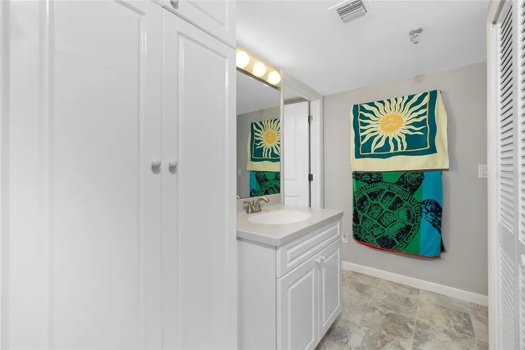 1651 Beach Road Englewood FL 34223