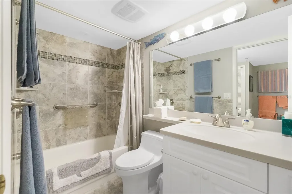 1651 Beach Road Englewood FL 34223