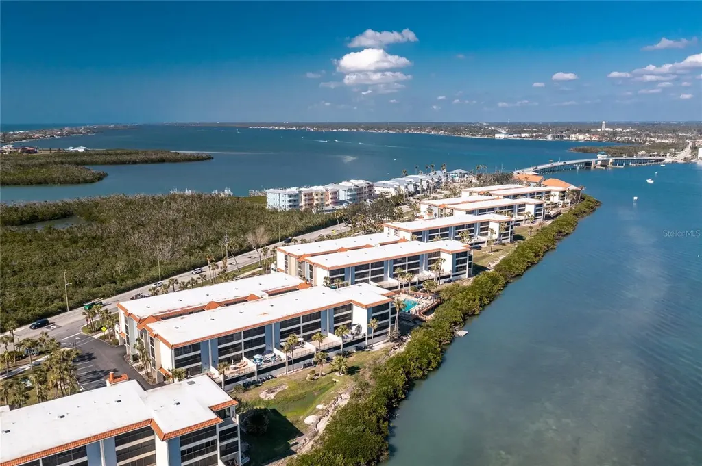 1651 Beach Road Englewood FL 34223