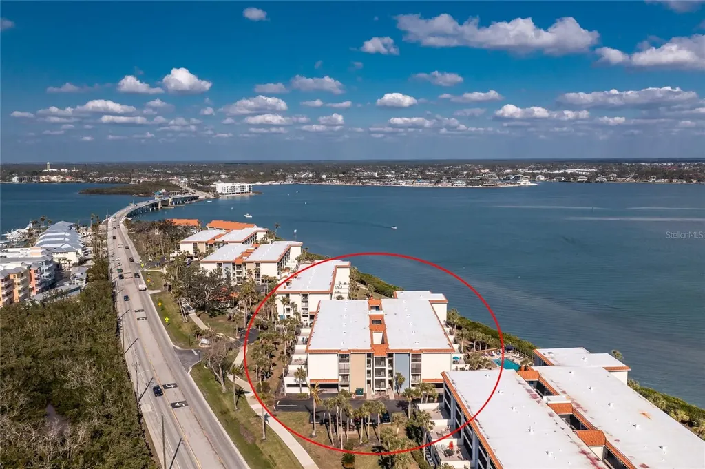 1651 Beach Road Englewood FL 34223