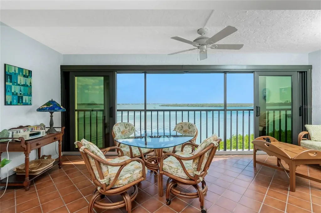 1651 Beach Road Englewood FL 34223