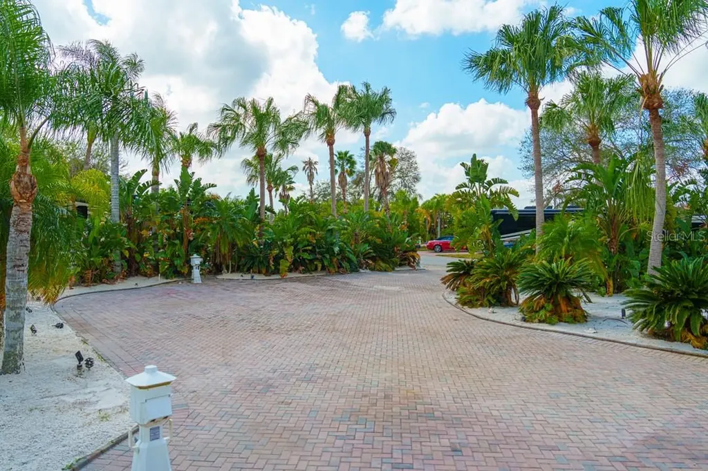 6861 Amanda Vista Circle Land O Lakes FL 34637