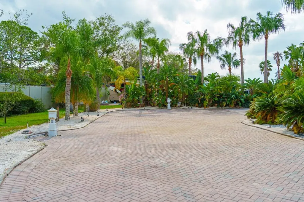 6861 Amanda Vista Circle Land O Lakes FL 34637