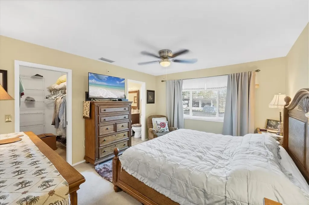 3990 Overlook Bend Sarasota FL 34232