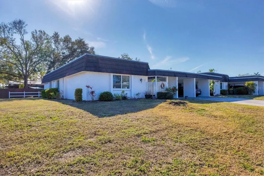 3990 Overlook Bend Sarasota FL 34232
