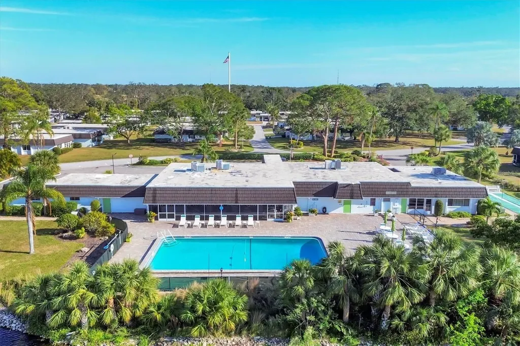 3990 Overlook Bend Sarasota FL 34232