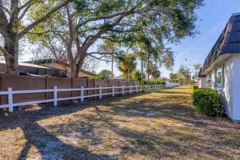 3990 Overlook Bend Sarasota FL 34232