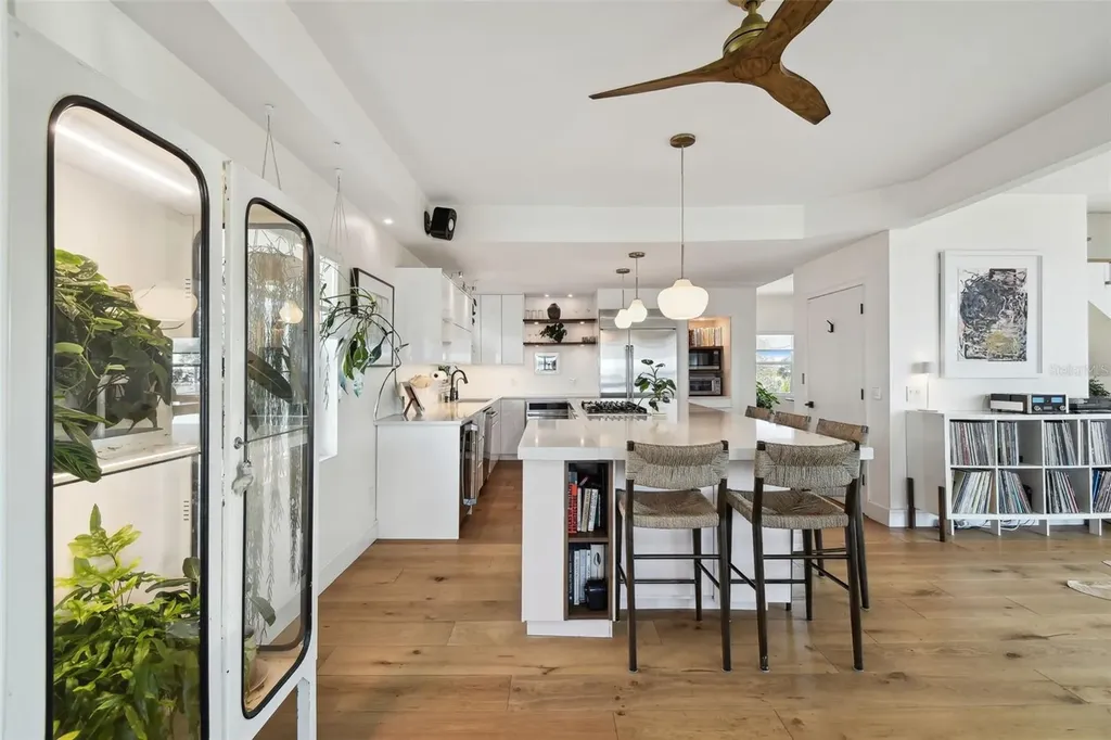 1640 Sea Breeze Drive Tarpon Springs FL 34689