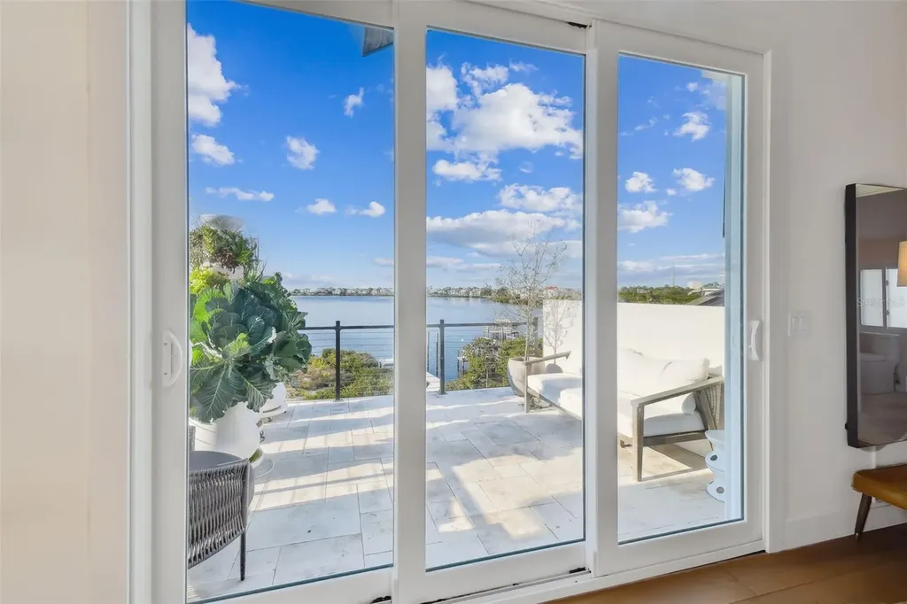 1640 Sea Breeze Drive Tarpon Springs FL 34689