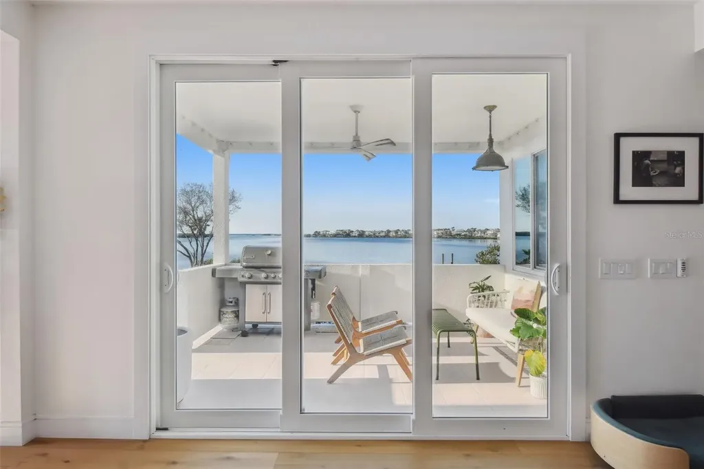 1640 Sea Breeze Drive Tarpon Springs FL 34689