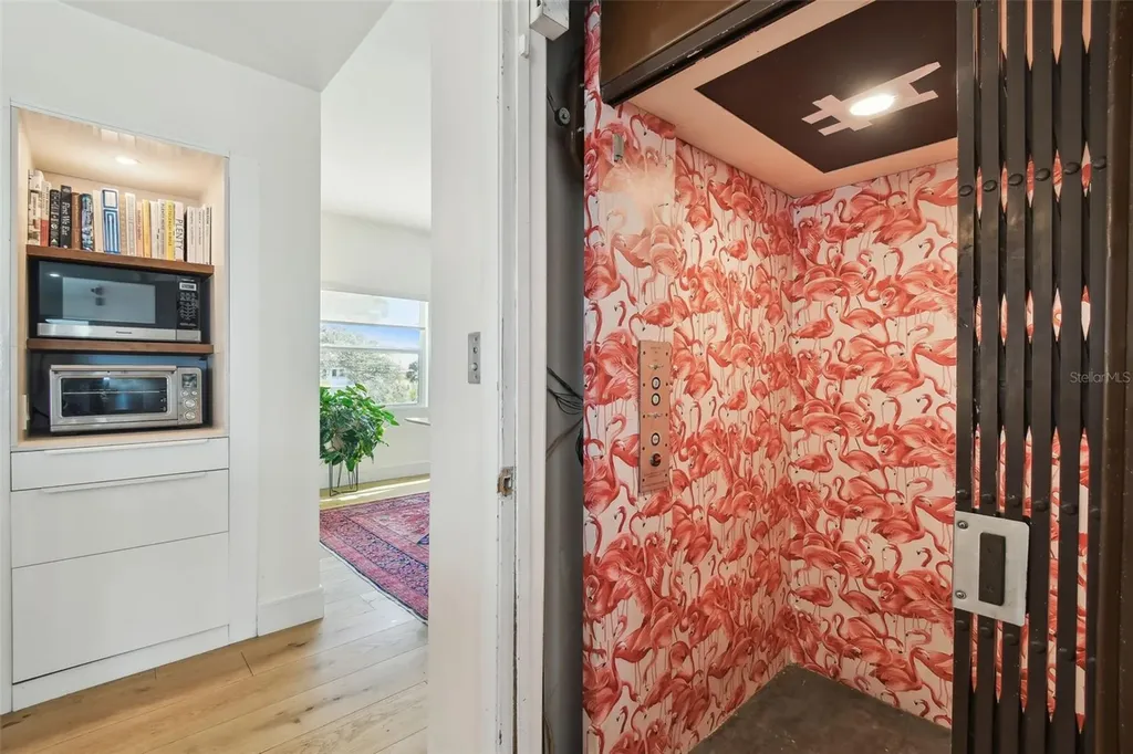 1640 Sea Breeze Drive Tarpon Springs FL 34689