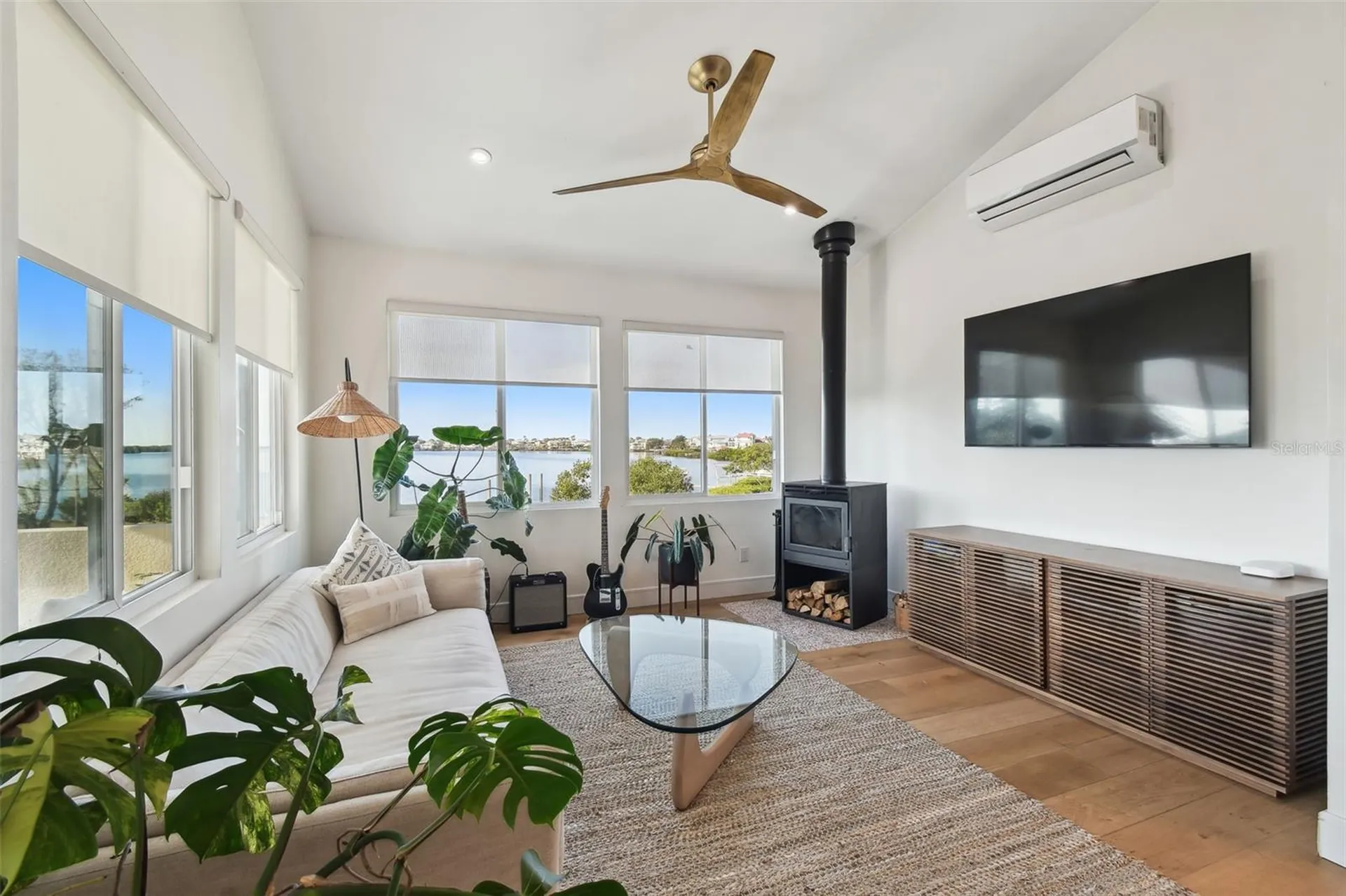 1640 Sea Breeze Drive Tarpon Springs FL 34689