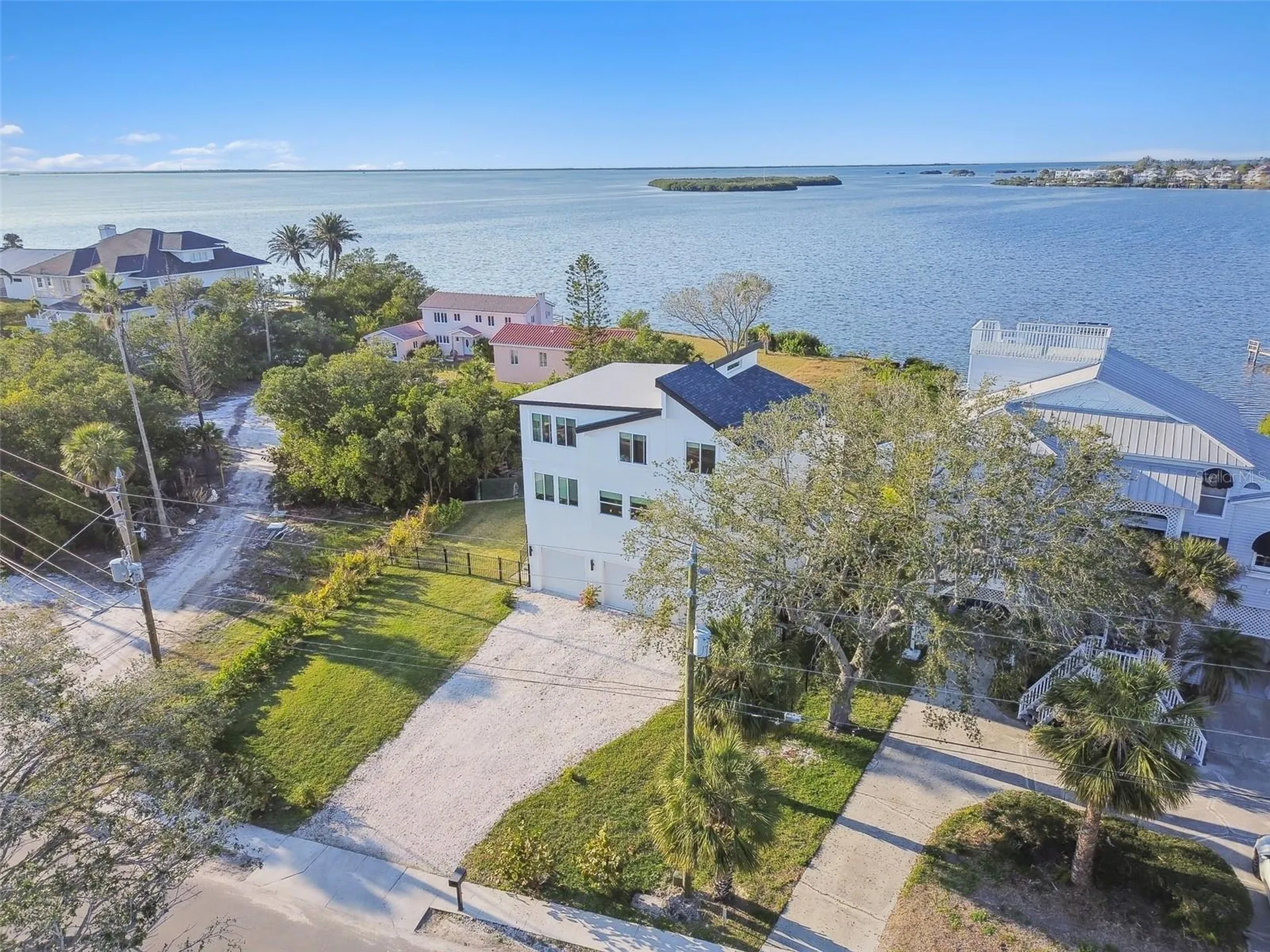 1640 Sea Breeze Drive Tarpon Springs FL 34689