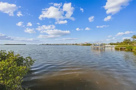 1640 Sea Breeze Drive Tarpon Springs FL 34689