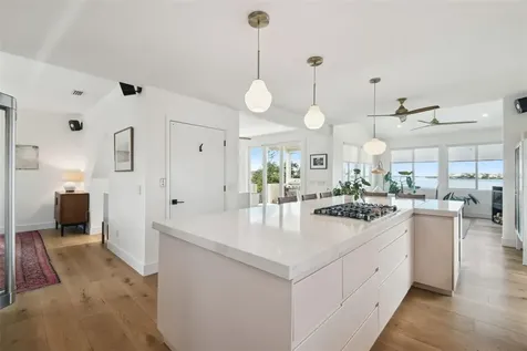 1640 Sea Breeze Drive Tarpon Springs FL 34689