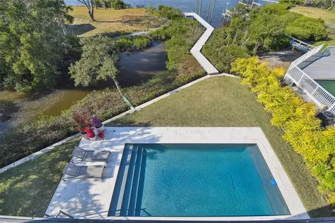 1640 Sea Breeze Drive Tarpon Springs FL 34689