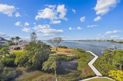 1640 Sea Breeze Drive Tarpon Springs FL 34689