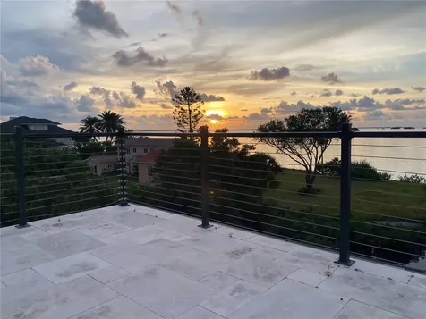1640 Sea Breeze Drive Tarpon Springs FL 34689