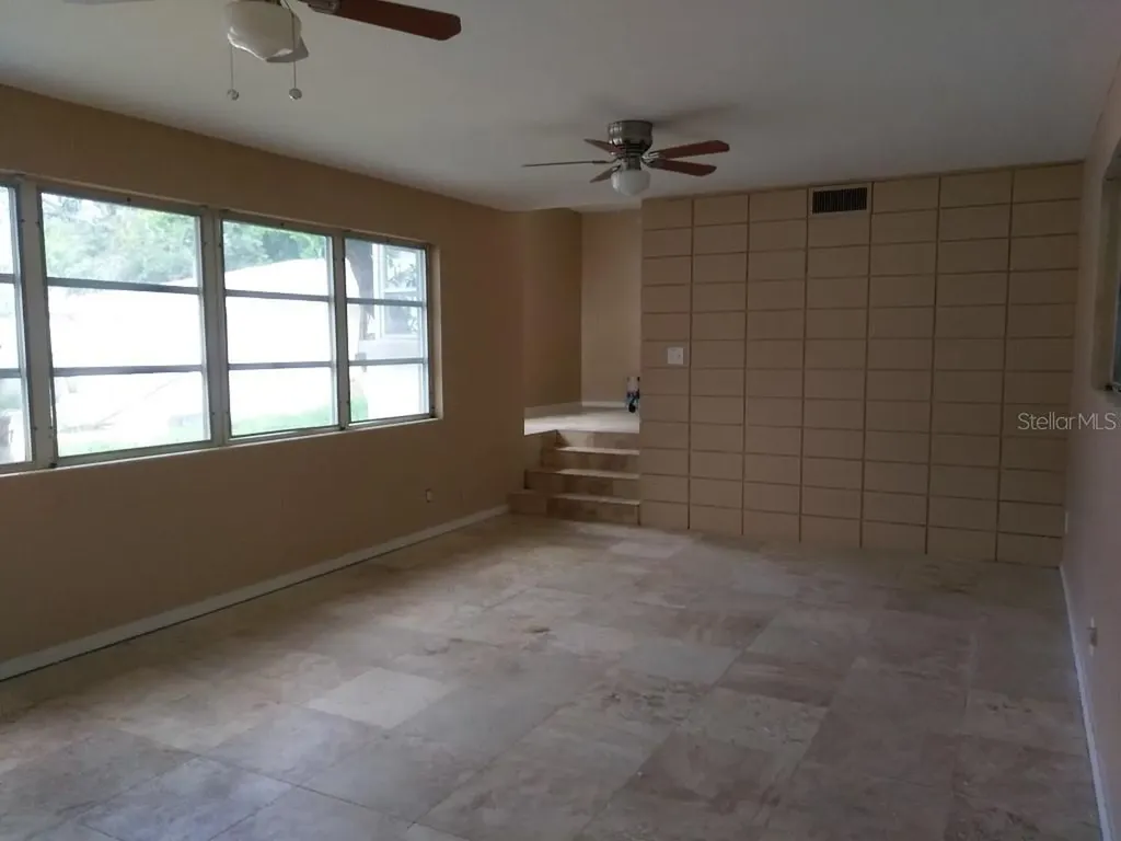 724 N Oleander Avenue Daytona Beach FL 32118