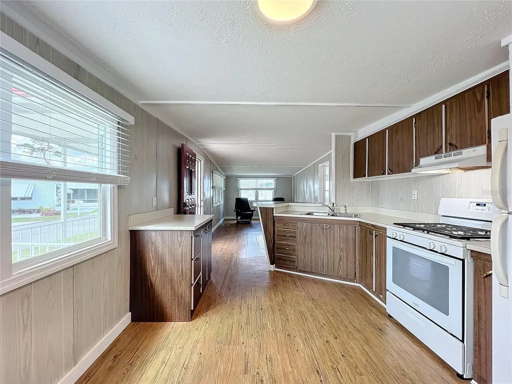 139 Gaslight Avenue North Fort Myers FL 33917