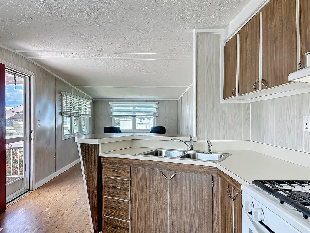 139 Gaslight Avenue North Fort Myers FL 33917