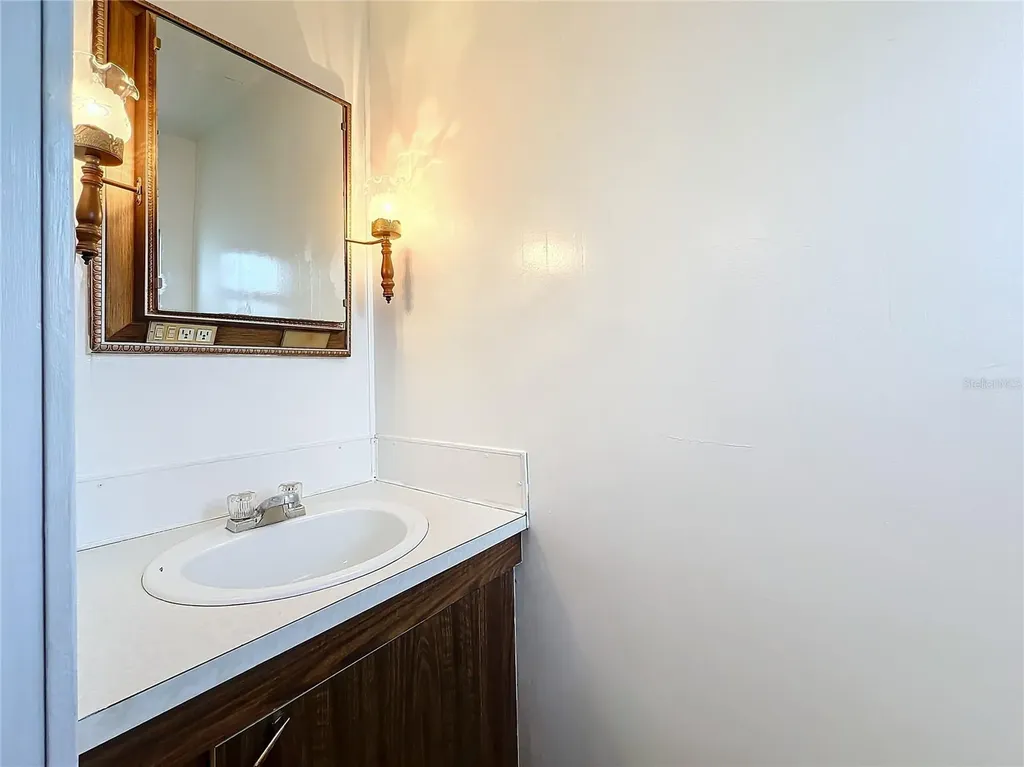 139 Gaslight Avenue North Fort Myers FL 33917