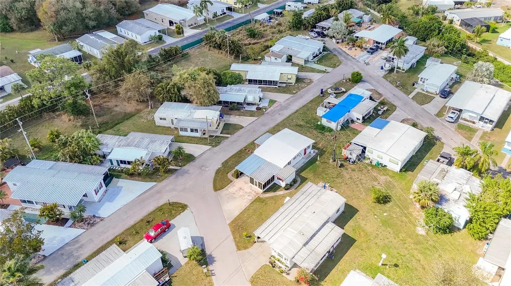 139 Gaslight Avenue North Fort Myers FL 33917
