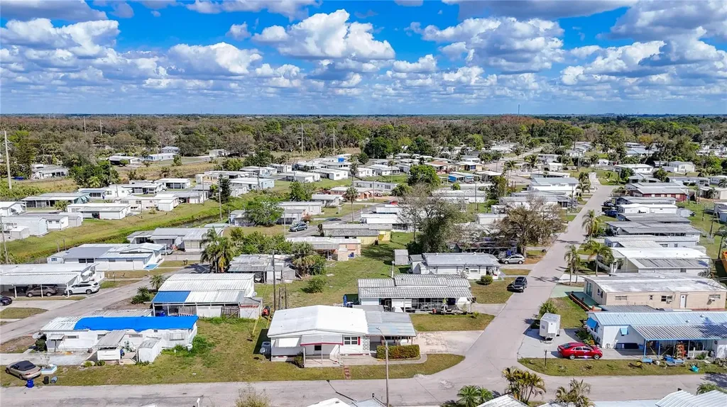 139 Gaslight Avenue North Fort Myers FL 33917