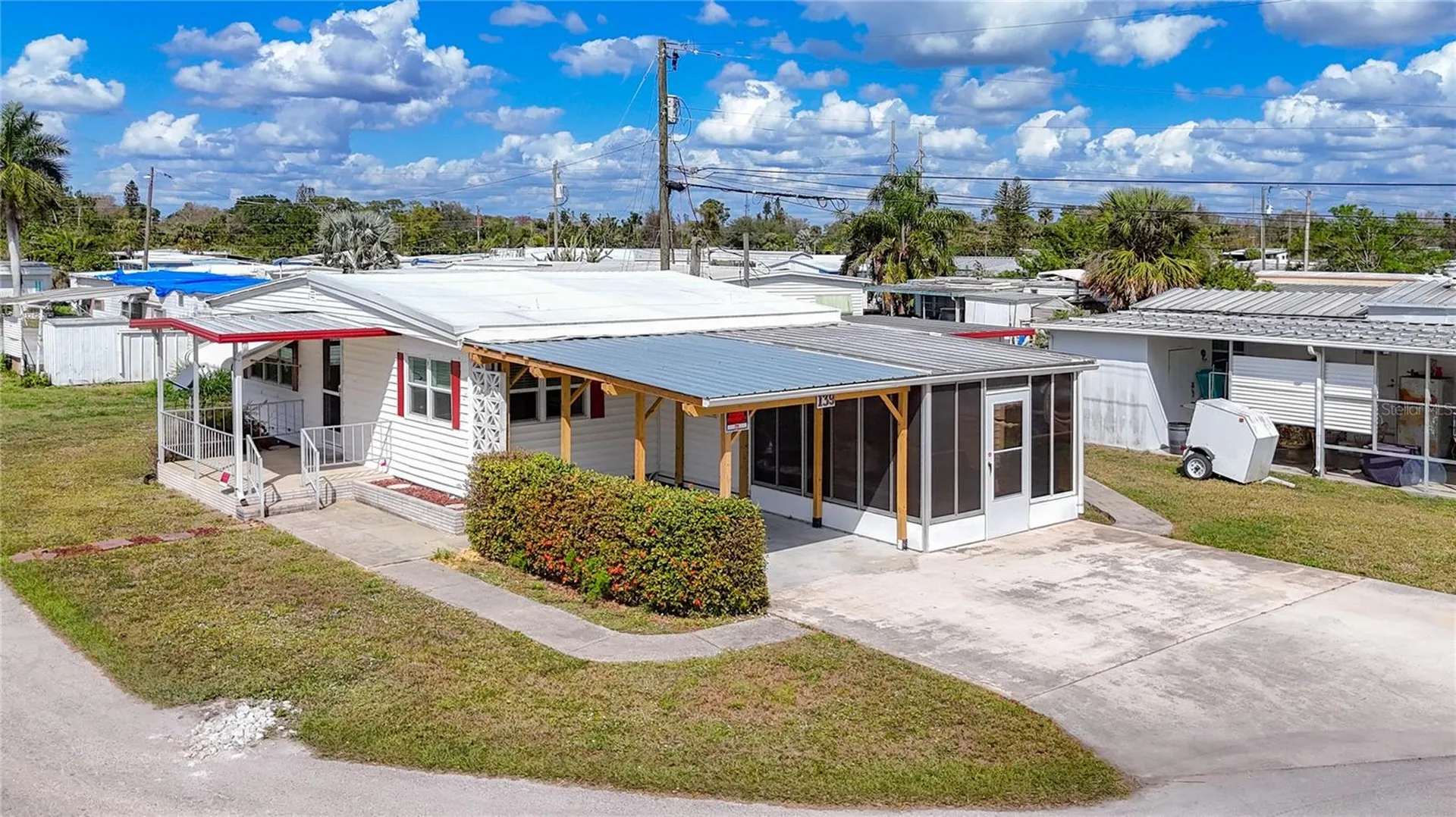 139 Gaslight Avenue North Fort Myers FL 33917