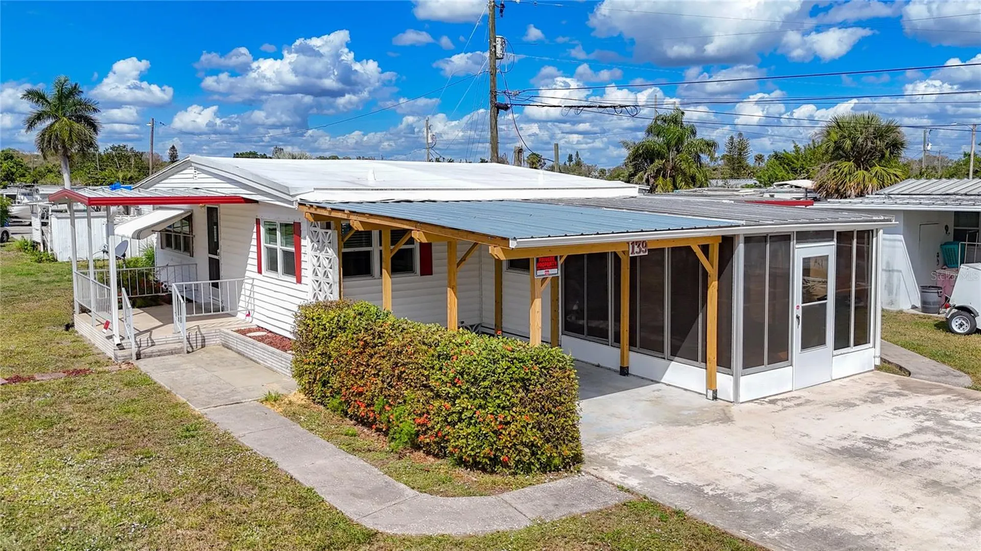 139 Gaslight Avenue North Fort Myers FL 33917