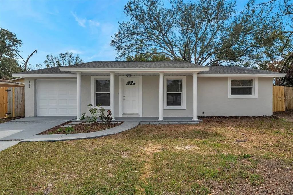 9013 Tree Valley Circle Tampa FL 33615