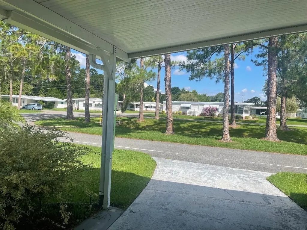 408 Hawthorne Boulevard Leesburg FL 34748